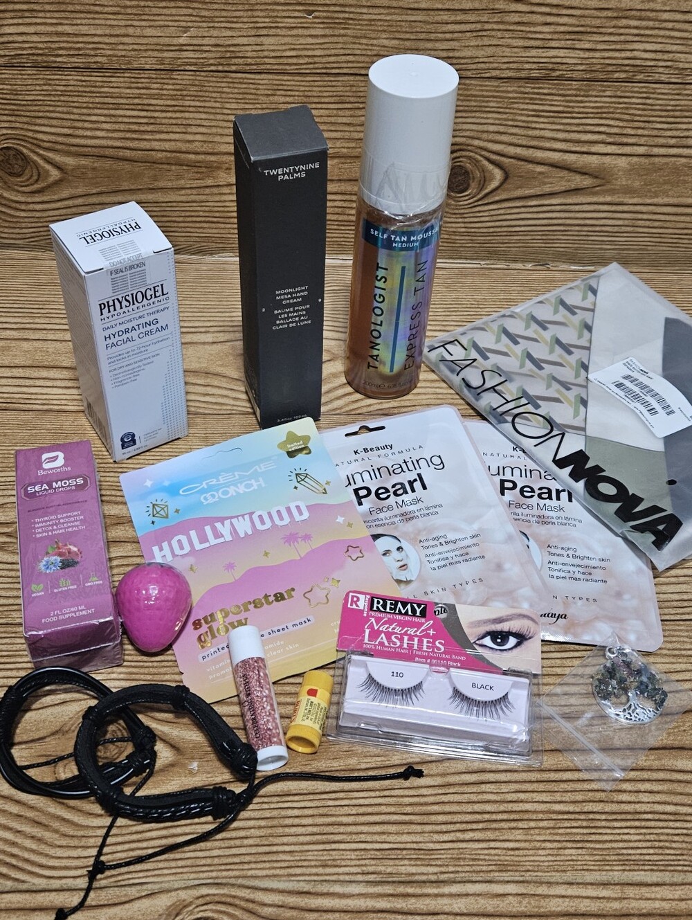 Beauty And Essentials Bundle 15 Piece 29 Palms Creme Shop Burts Bees And More - Picture 2 of 8